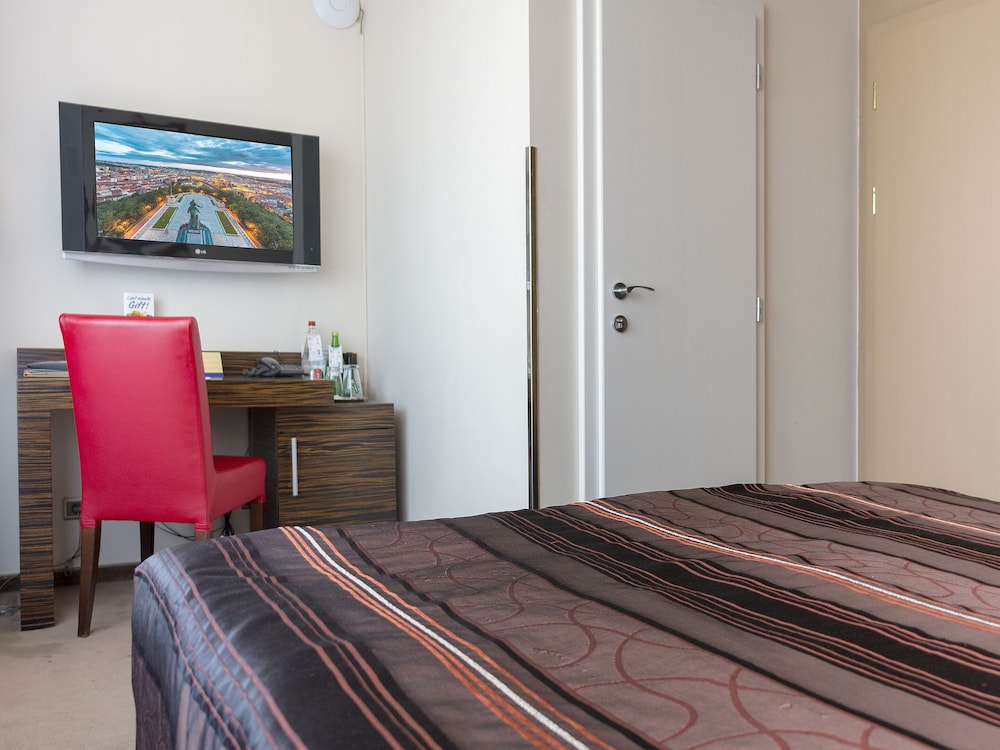 EA Hotel Crystal Palace