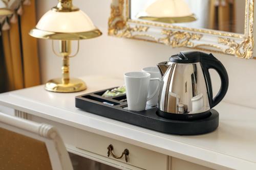 Alqush Downtown Hotel