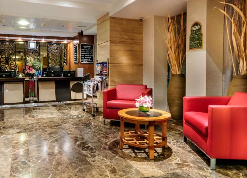 Executive Suites By Mourouj Gloria