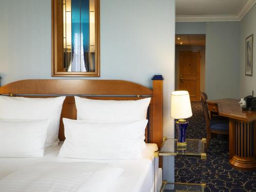 Atomis Hotel Munich Airport by Mercure