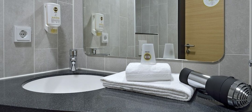 B&B HOTEL München-Garching