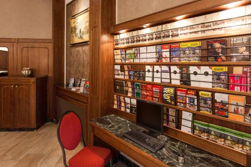 Centro National Frankfurt, Trademark Collection by Wyndham