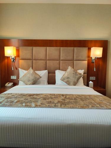 Montreal Barsha Hotel