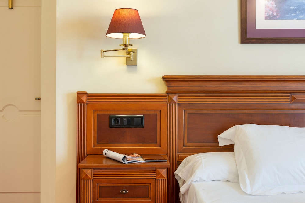 Urban Loiu Hotel By Eurotels