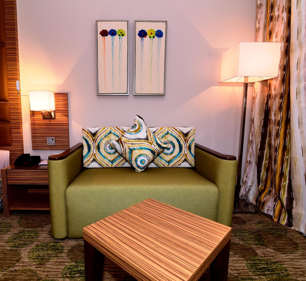 Best Western Plus Pearl Creek Hotel