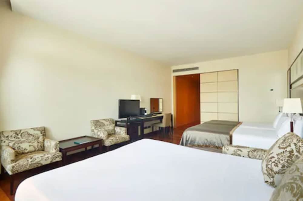 Eurostars Grand Marina Hotel