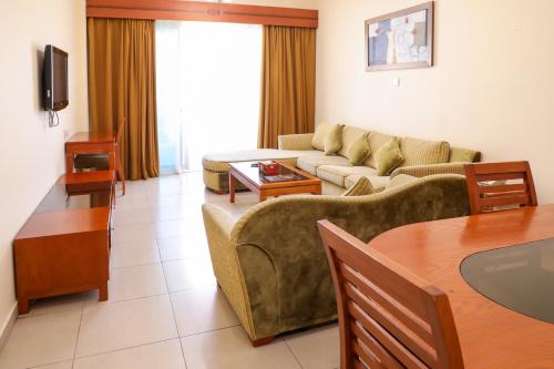 Wescott Plaza Hotel Apartments