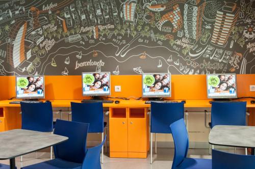 Pere Tarrés Youth Hostel