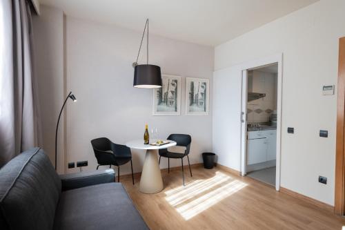 Atenea Barcelona Aparthotel 