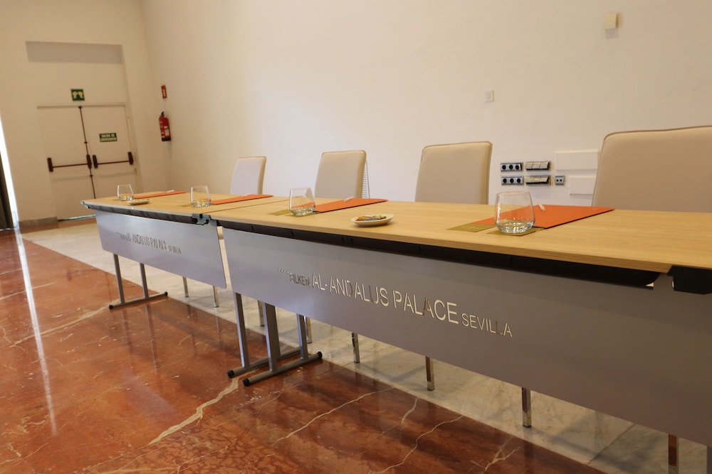 Silken Al-Andalus Palace