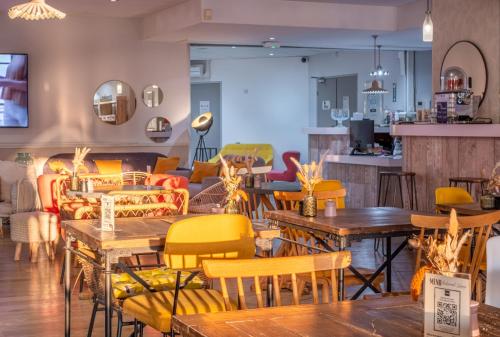 Kyriad Lyon Est - Bron Eurexpo Le Cottage