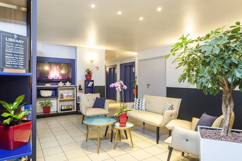 Adagio Access Defense Leonard de Vinci Aparthotel