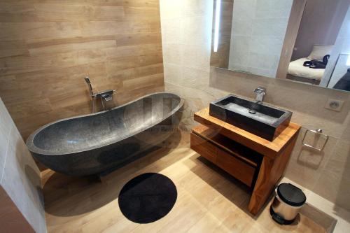 Residence Du Louvre LRA Cannes