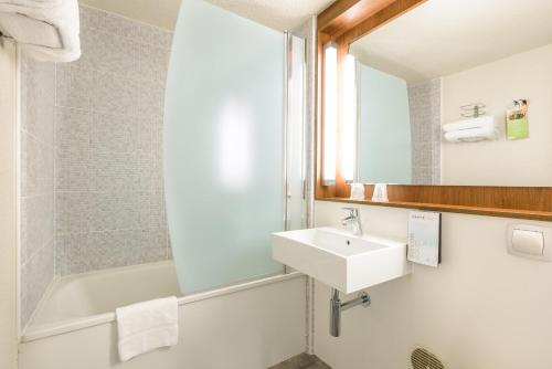 Hotel Campanile Toulouse Nord Sesquières