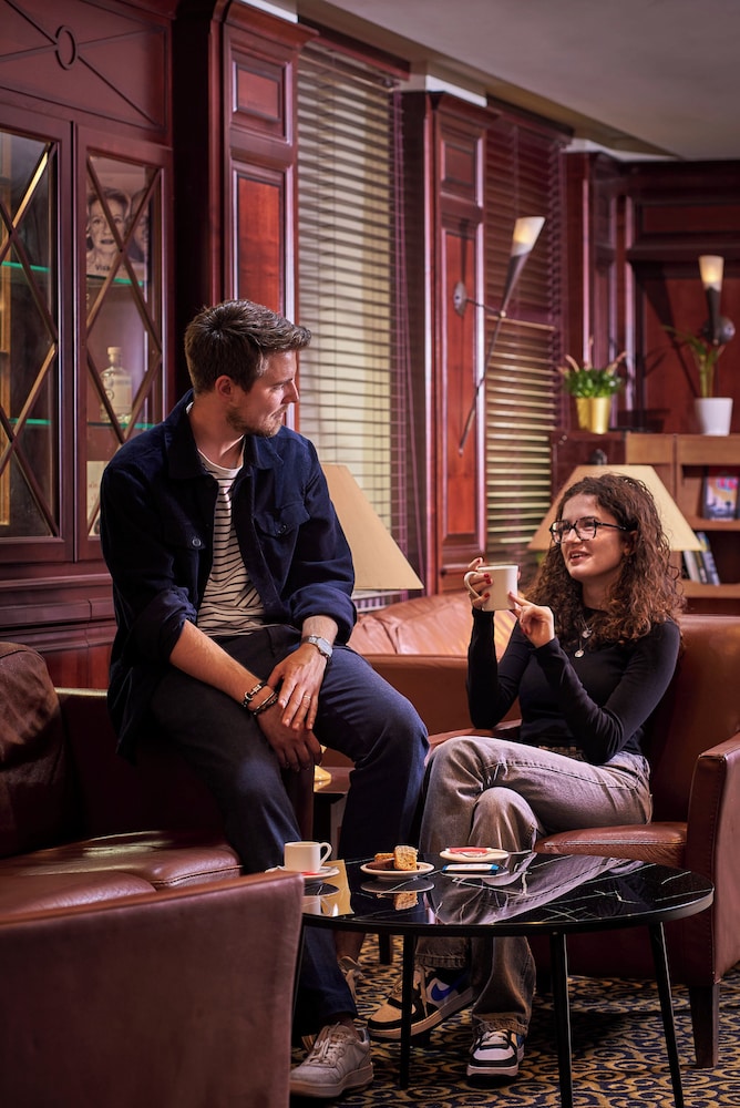 Hôtel de l'Europe by HappyCulture