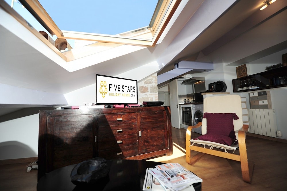 Nid D Agnes 5 Stars holiday house