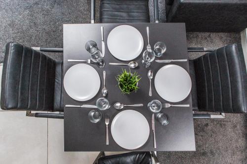 Dream Apartments St Thomas Hall, Belfast