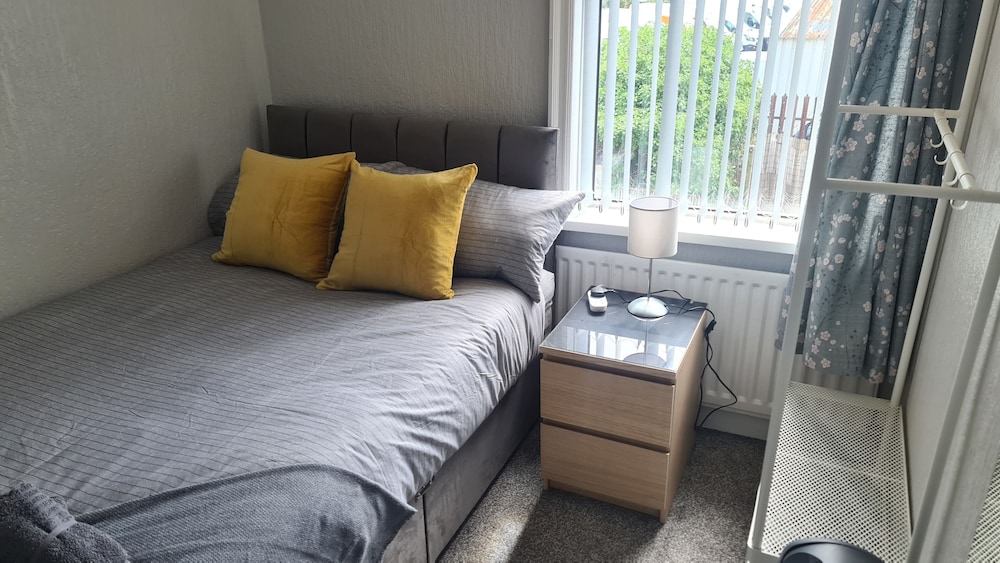 Ainsworth Town House