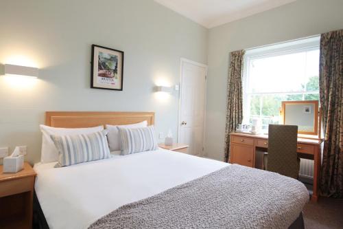 Victoria Square Hotel