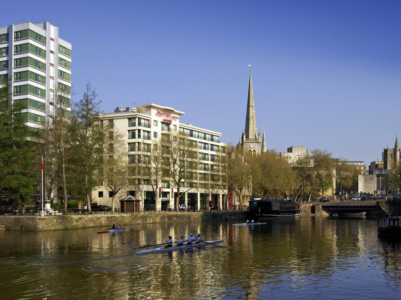 Mercure Bristol Brigstow Hotel