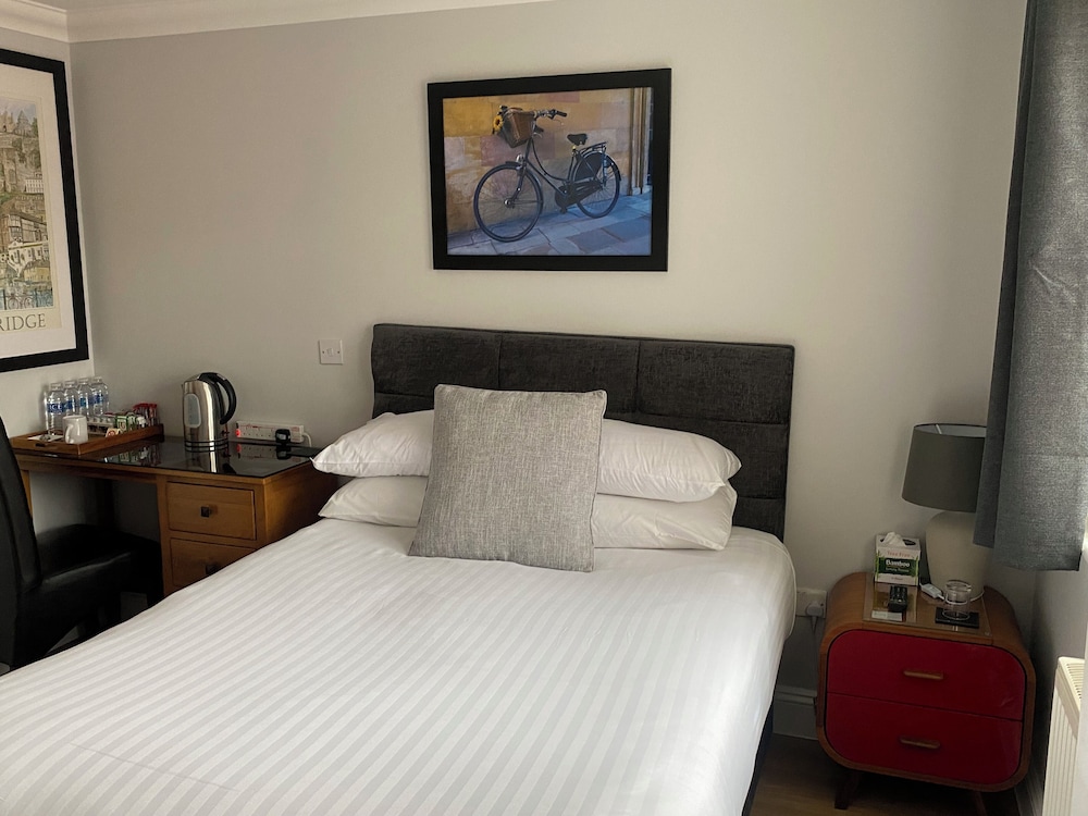 Autumn House Bed & Breakfast