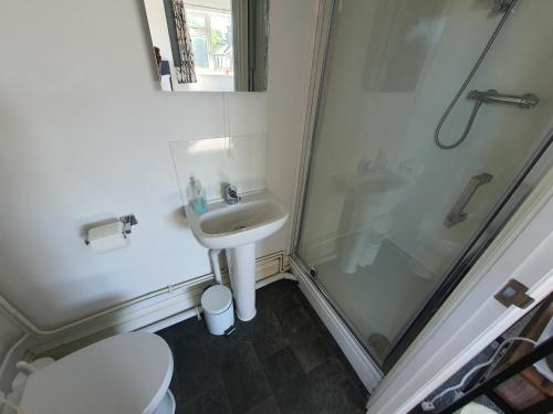 North Cambridge Guesthouse- Paymán Club