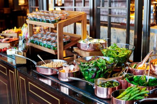 Shangri-La Hotel, At The Shard, London