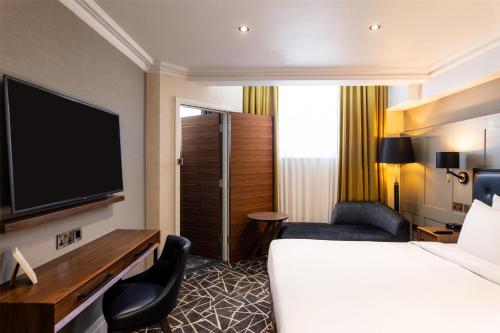 100 Queen's Gate Hotel London, Curio Collection by Hilton