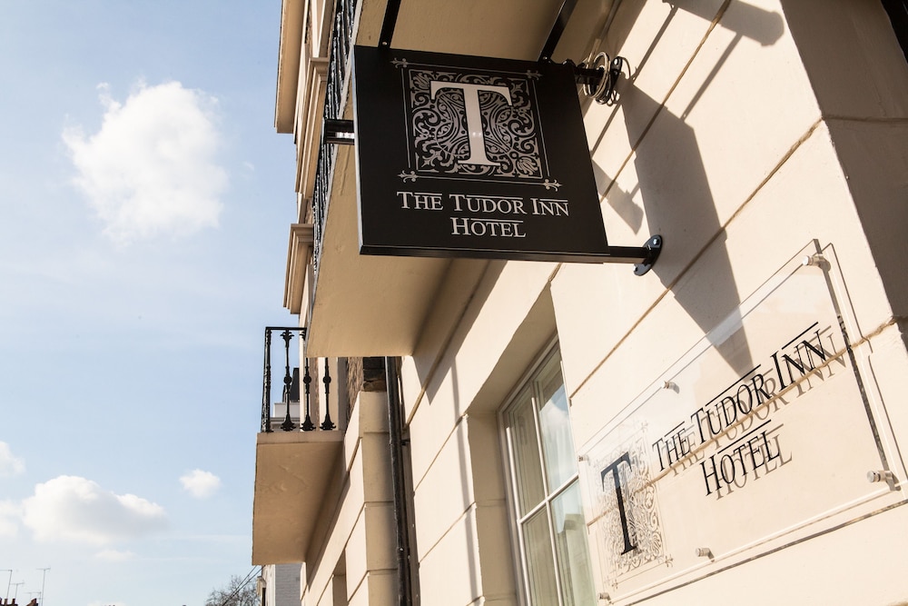 The Tudor Inn Hotel