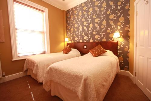 Brentwood Guest House