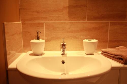 Brentwood Guest House