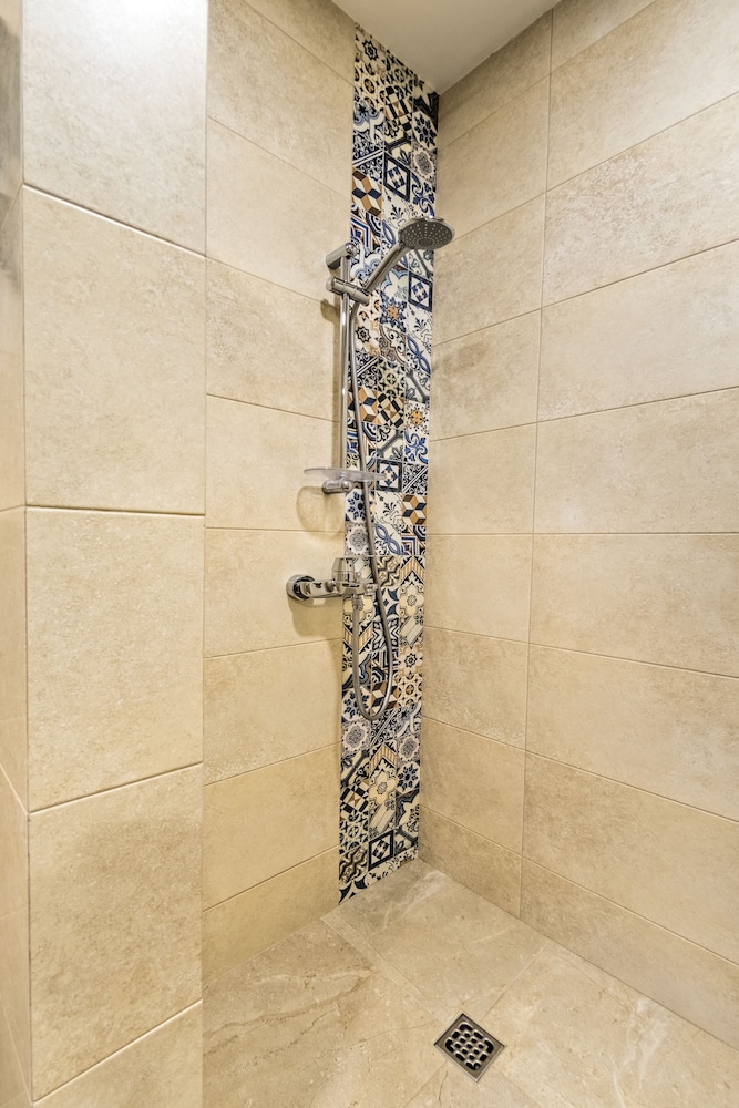 Golden Tulip Borjomi Palace