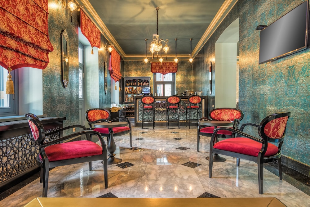 Golden Tulip Borjomi Palace