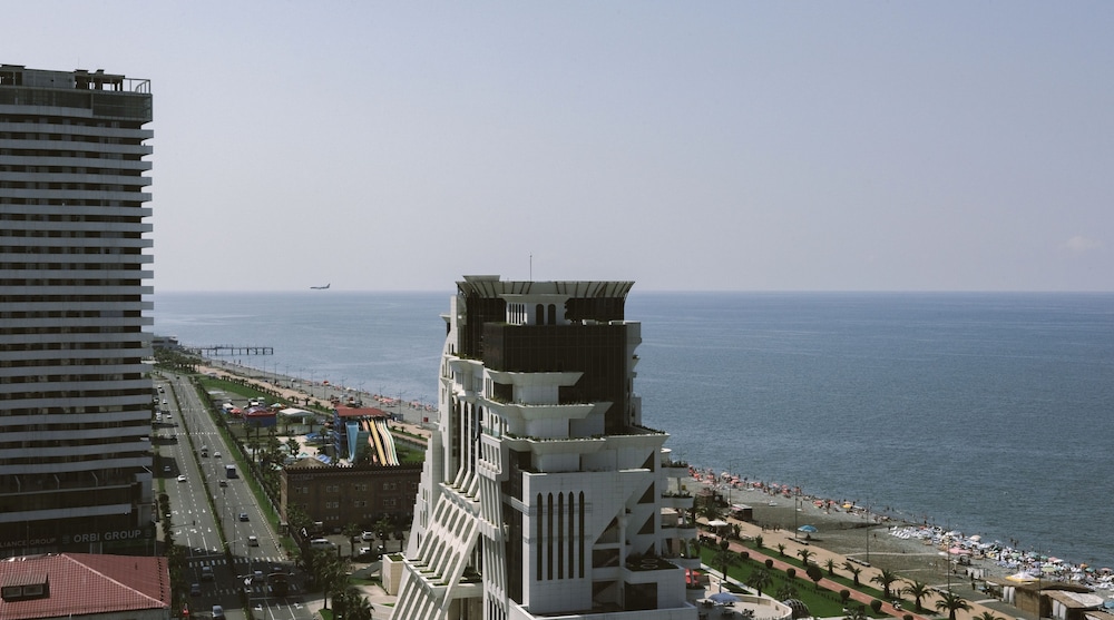 Silk Road Sea Towers Batumi Apart Hotel