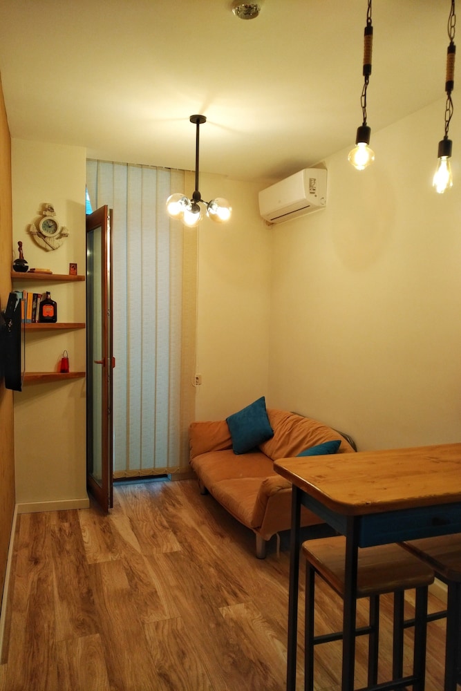 Aqua Batumi Hotel & Apartments