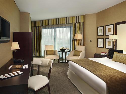 Mövenpick Dubai Grand Al Bustan