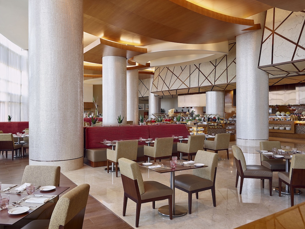 Swissôtel Al Ghurair