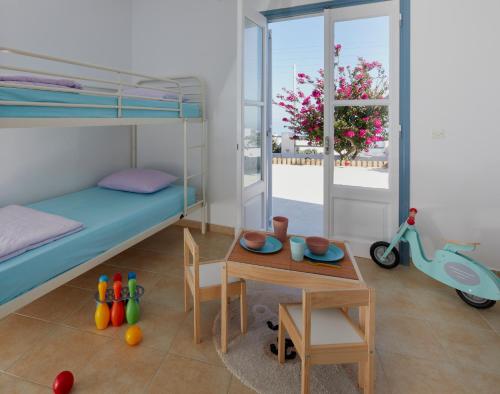 Athiri Santorini Family Friendly Hotel