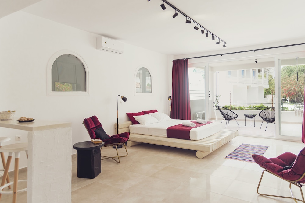 Three Seasons Resort