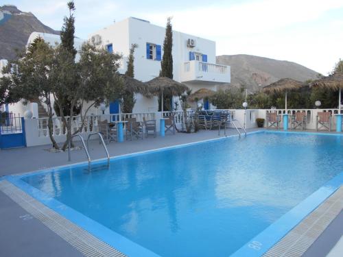 Kapetanios Studios Apartments