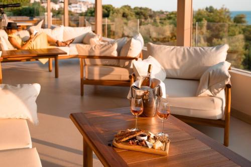 Somewhere Boutique Hotel Vouliagmeni
