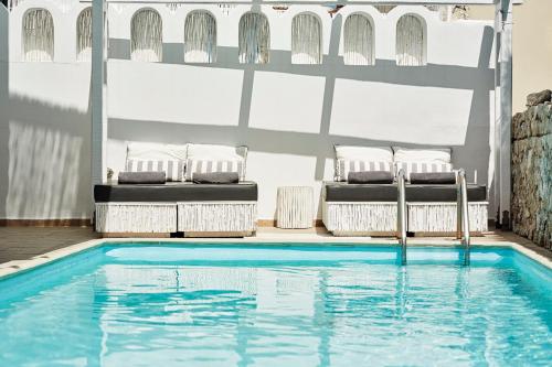 Loizos Stylish Residences