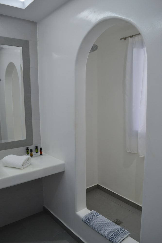 Maison Des Lys Luxury Suites