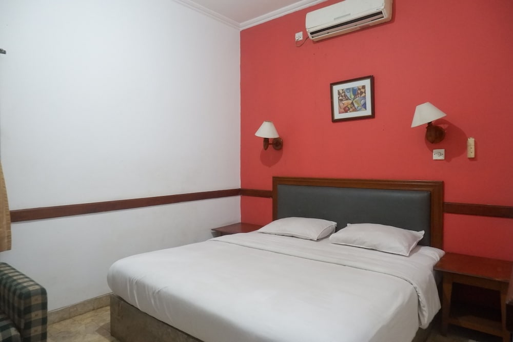 New Bali Indah Hotel Bandung