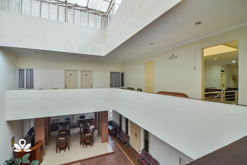 Hotel Family By ZEN Rooms