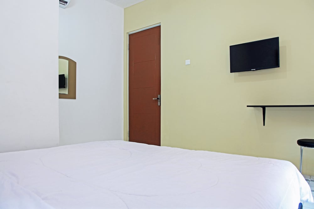 De Ritz Residence by Oyo