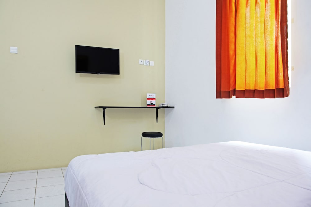 De Ritz Residence by Oyo