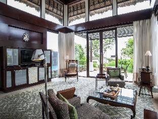 Samabe Bali Suites & Villas