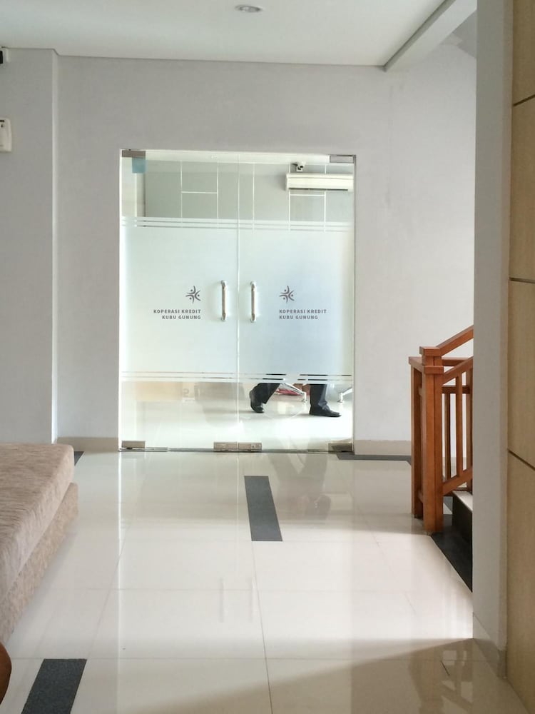 Zizz Convention Hotel