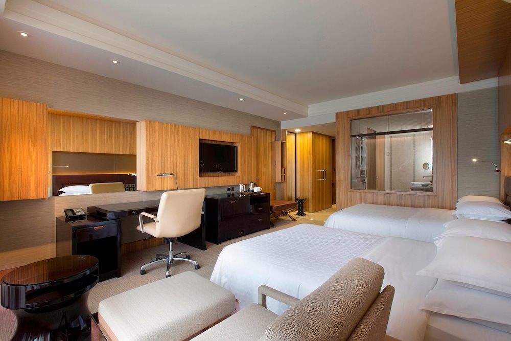 Sheraton Bangalore Hotel at Brigade Gateway